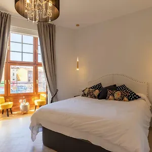  Apartamento Acogedor, De Diseño Moderno En Zona Antigua España
